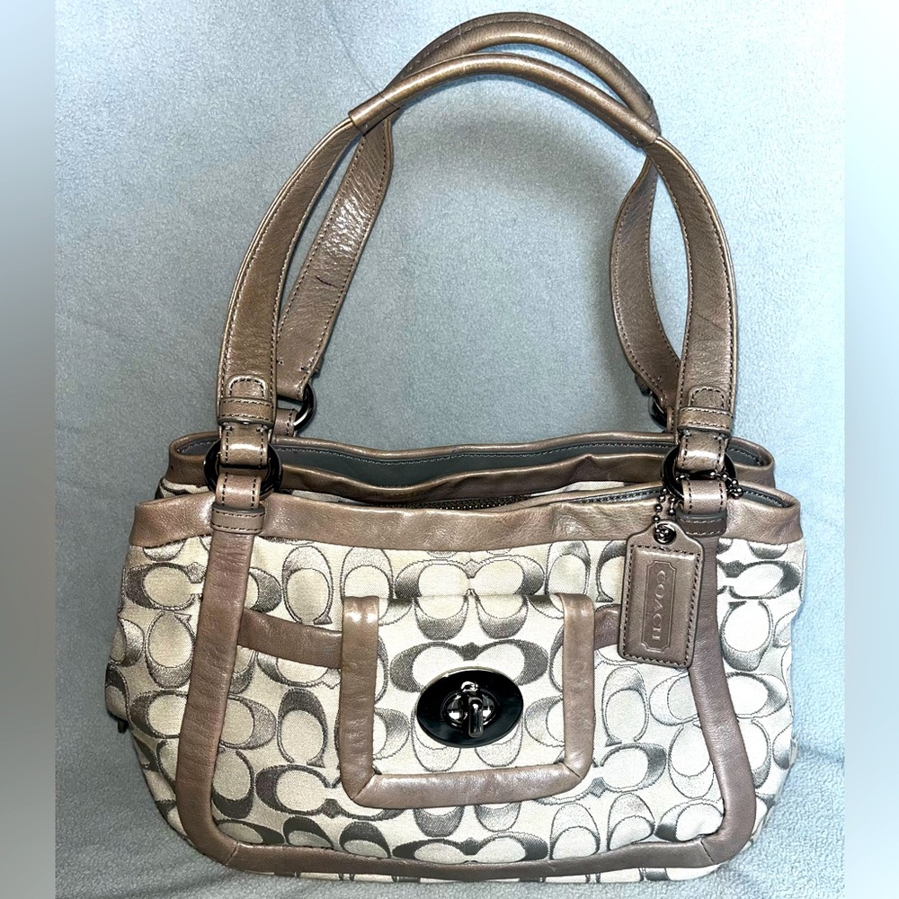 Authentic Coach Cricket 13604 Signature Shoulder Bag with Pink Interior